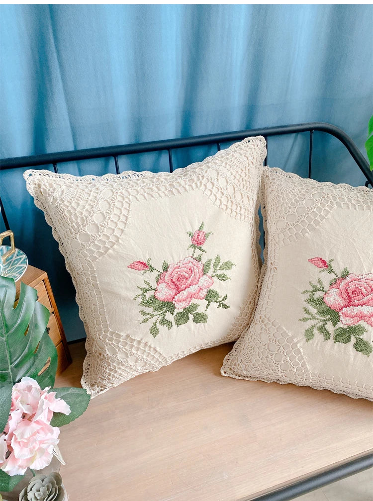 Florales Kissenbezug – Baumwollstickerei – 45x45cm