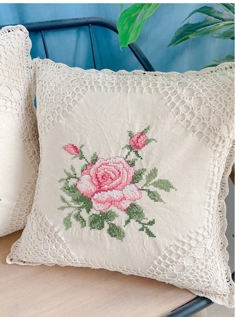 Florales Kissenbezug – Baumwollstickerei – 45x45cm