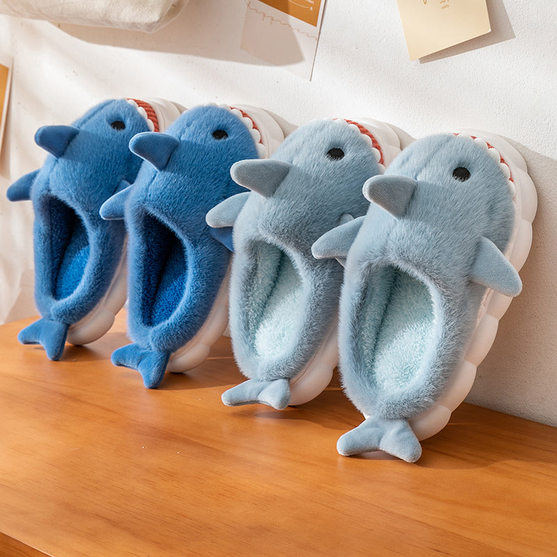 Fluffy Hausschuhe – Cartoon-Stil – Innenbereich