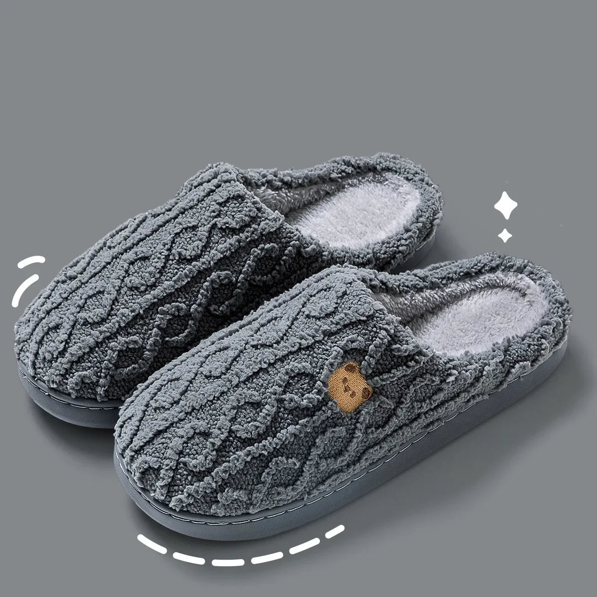 Winter-Hausschuhe mit Cartoon Bär aus Plüsch, Farbe: Dunkelgrau, Schuhgrösse: 38-39