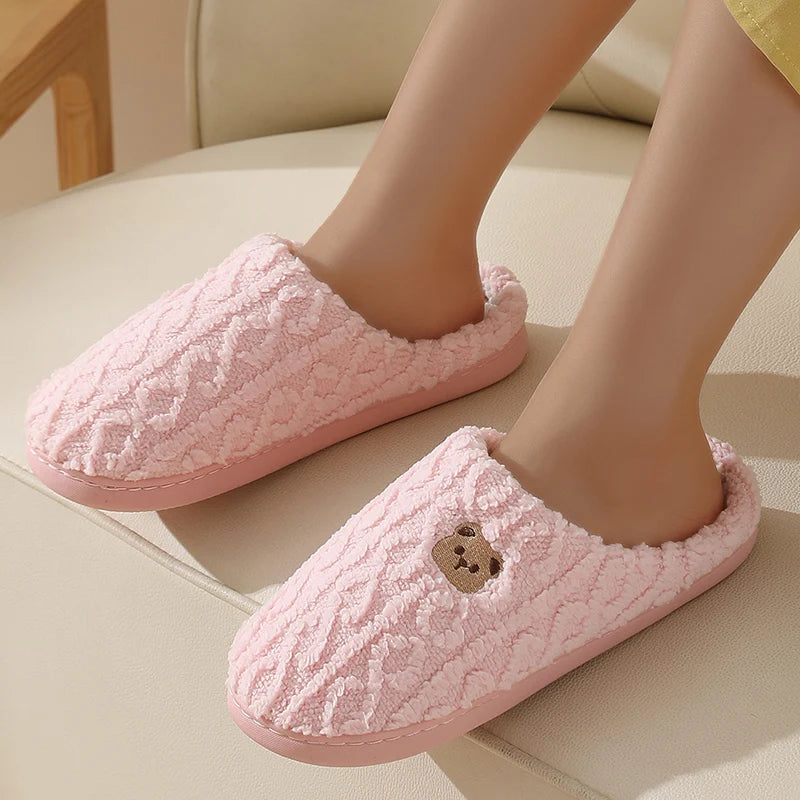 Gemütliche Cartoon Bär Hausschuhe in Rosa, Schuhgrösse 38-39 aus Baumwolle