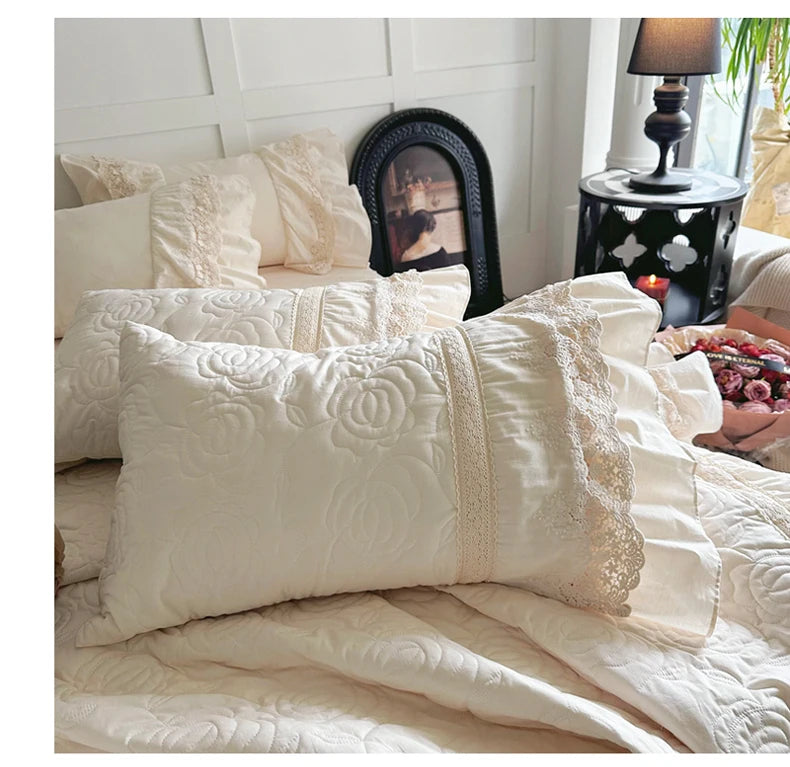 Gesteppte Bettdecke Set – Vintage Spitze Baumwolle – Verschiedene Grössen