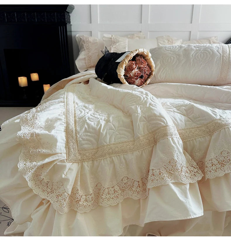 Gesteppte Bettdecke Set – Vintage Spitze Baumwolle – Verschiedene Grössen