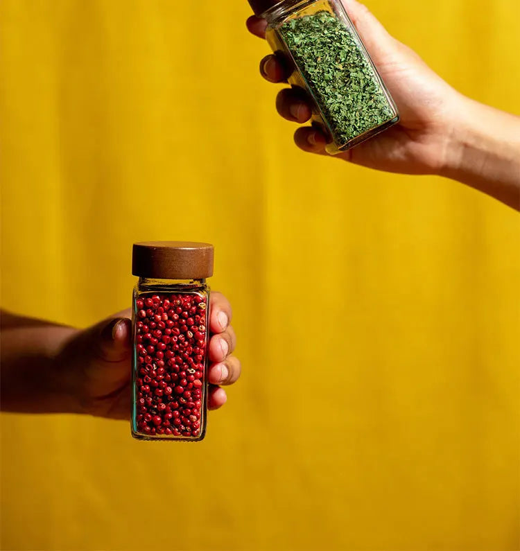 Gewürzglas mit Holzdeckel – Quadrat 120ml