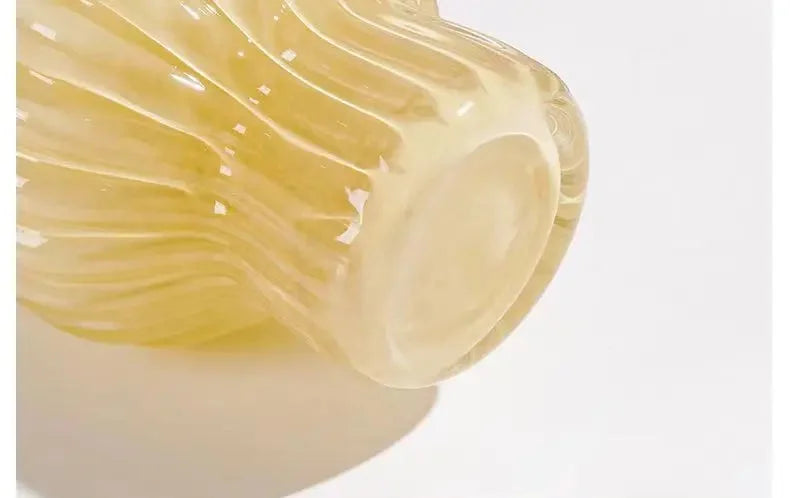 Glasvase – Faltenrock Stil – Tischornament