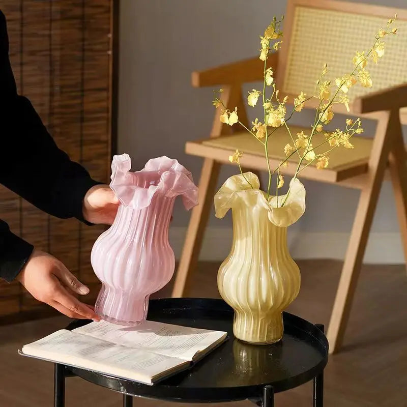 Glasvase – Faltenrock Stil – Tischornament