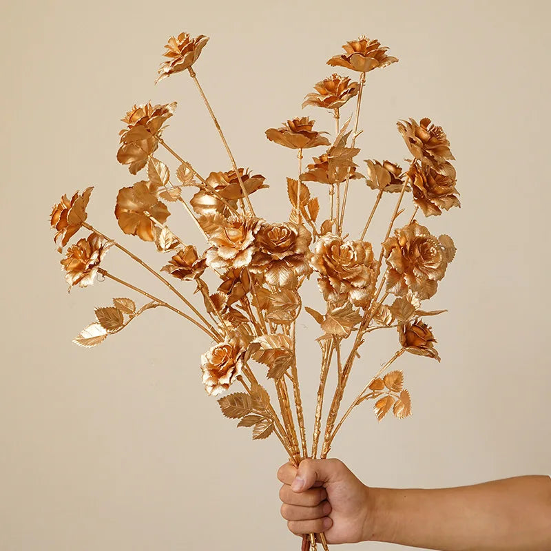 Goldene Blumenarrangement – Stilvolle Seide – 67-84 cm