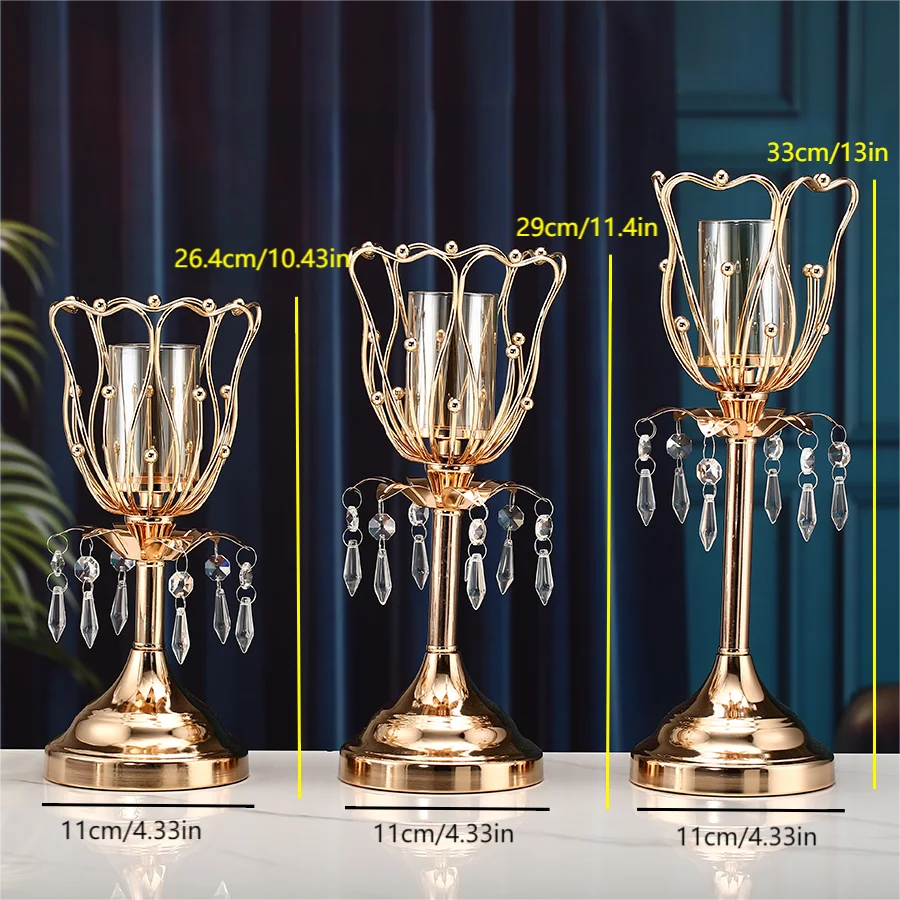 Goldene Blumenkerze – Klassisches Metalldesign