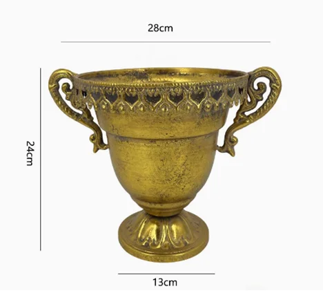 Goldene Eisen-Vase im Vintage-Stil, ideal für Wohnzimmer-Tischdeko