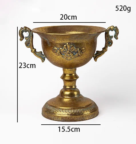 Goldene Eisen-Vase im Vintage-Stil für Tischdekoration
