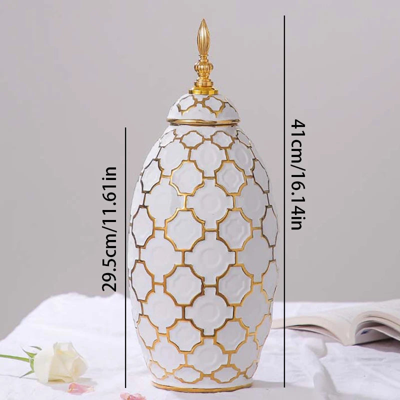 Goldene Keramikvase – Postmodernes Design für Tisch