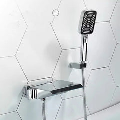 Goldenes Badezimmer-Set – Messing Wasserfall Wandmontage