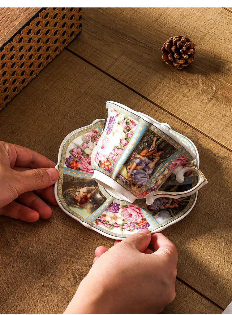 Goldgesäumte Porzellantasse – Western Stil mit Tablett