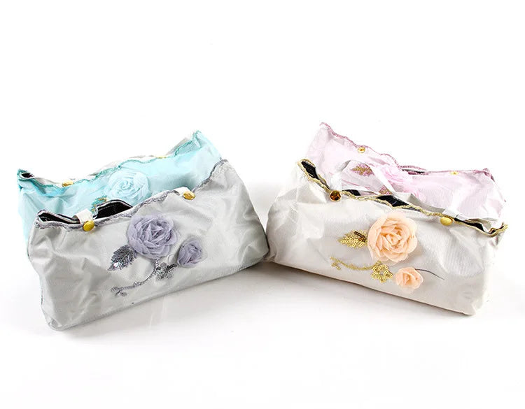 Doppellagiger Spitzen-Schirm – Elegantes Blumendesign