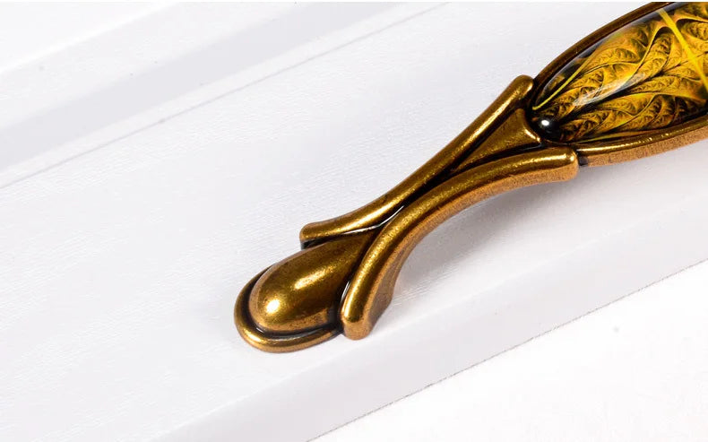 Vintage Türgriffe – Retro Bronzedesign – Küchenschränke