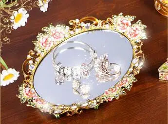 europäisches tablett aus metall im retro design, ideal für schmuck im wohnzimmer