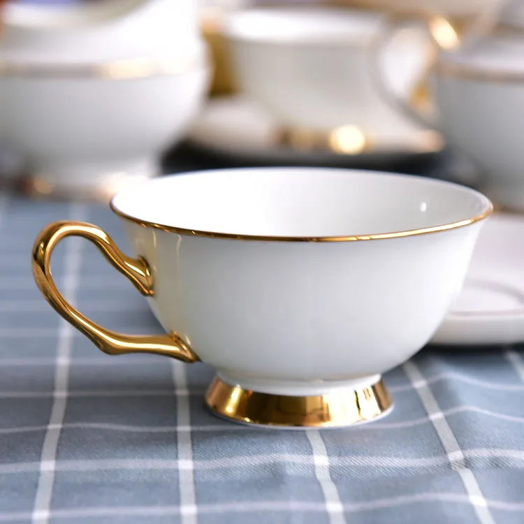 15-teiliges Bone China Kaffeeset – Elegantes Western-Design