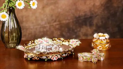 Retro Metall-Tablett aus Eisen für Schmuck im europäischen Stil