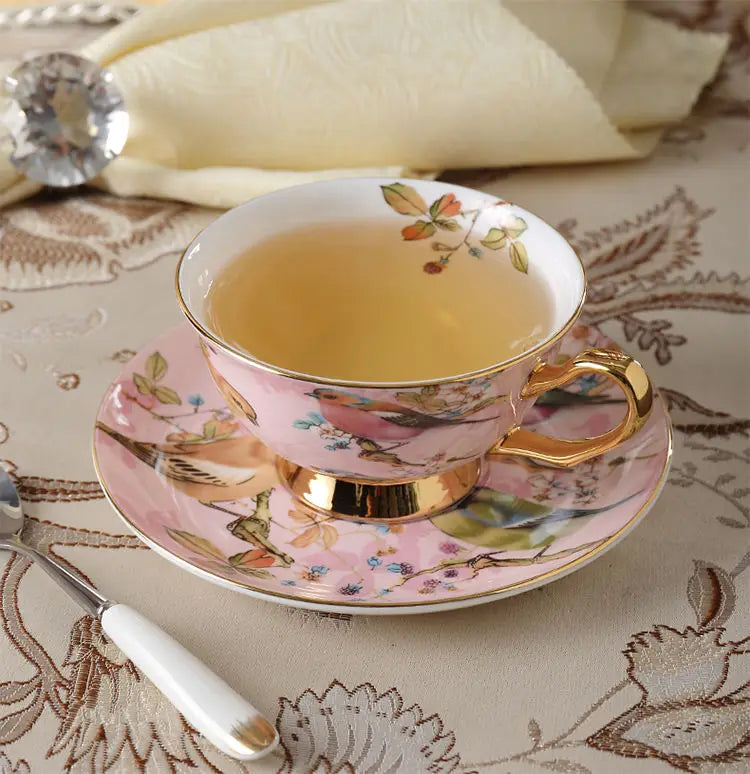Kaffeeset aus Bone China – Pinker Vogel Stil – Elegantes Tee-Set
