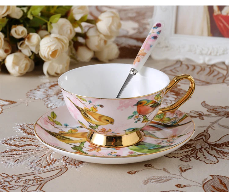 Pink Bird China Set – Elegantes Feinporzellan – Mehrteilig