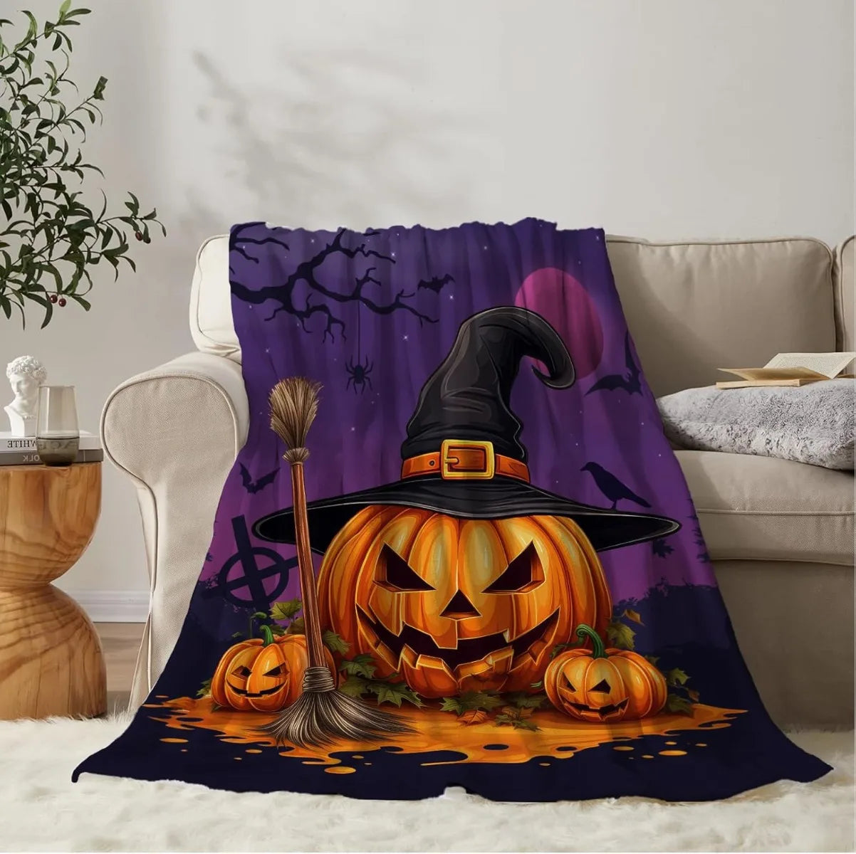 Kuschelige Halloween Geisterdecke aus orangefarbener Mikrofaser, Grösse 130x150cm