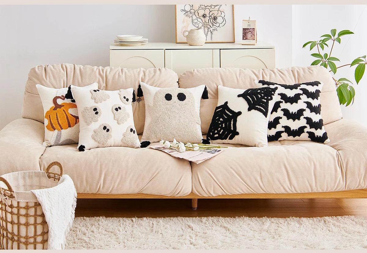 Halloween Kissenbezug – Besticktes Geisterdesign – 45x45cm