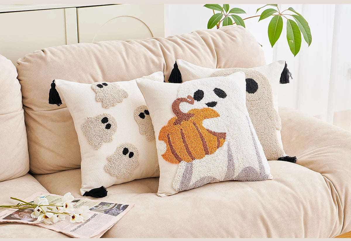 Halloween Kissenbezug – Besticktes Geisterdesign – 45x45cm