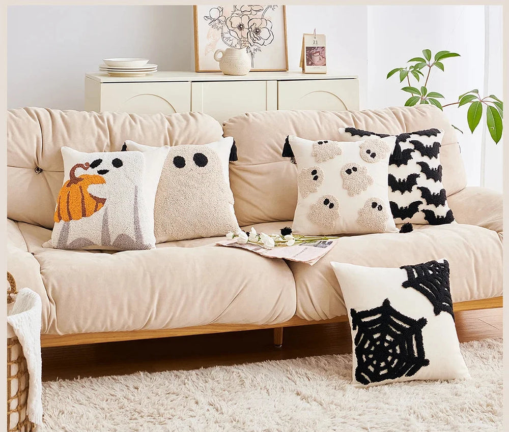 Halloween Kissenbezug – Besticktes Geisterdesign – 45x45cm