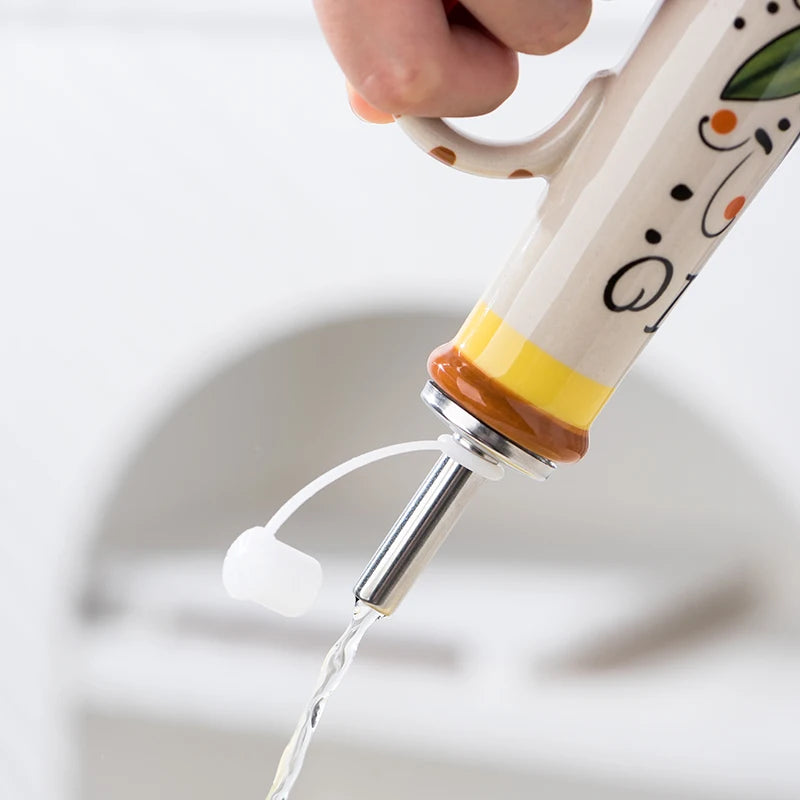 Handbemalte Keramikölflasche – Unterglasurstil