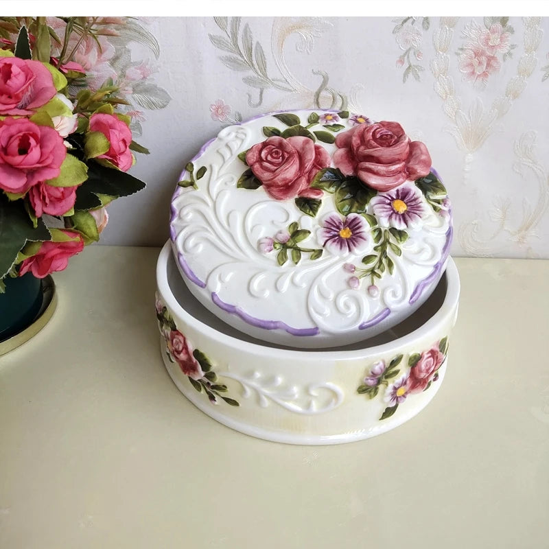 Handbemalte Keramiktasse – Europäischer Stil – 270ml