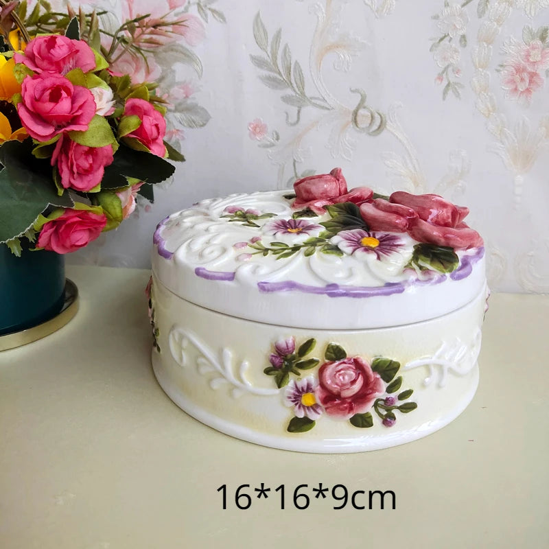 Handbemalte Keramiktasse – Europäischer Stil – 270ml