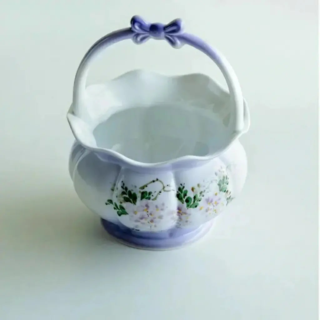 Handbemalte Keramikvase im Landhausstil mit Glyzinien-Design, 12.8x15.6cm