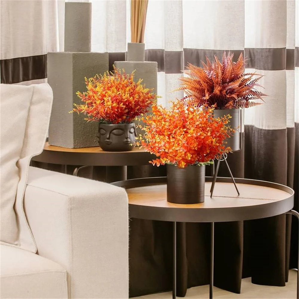 Herbstliches Kunstblumen-Arrangement – rustikale Blätter