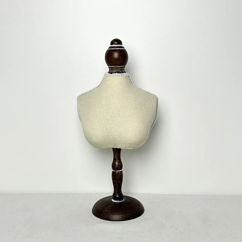 Holz Schmuckständer – Klassisches Portraitmodell