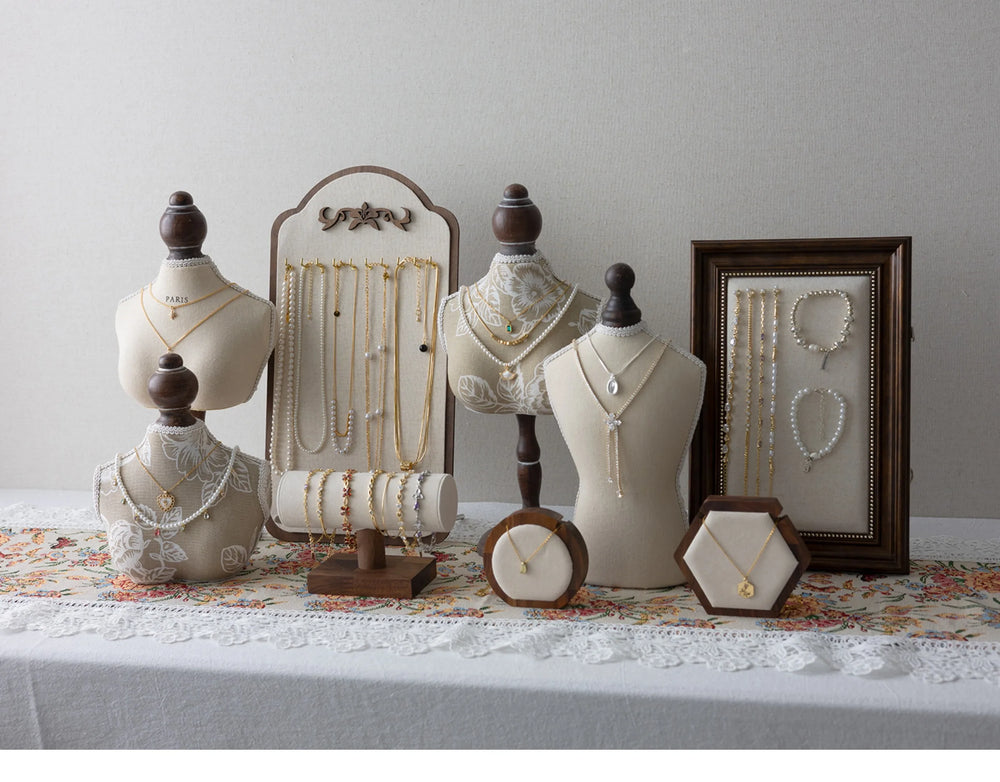 Holz Schmuckständer – Klassisches Portraitmodell