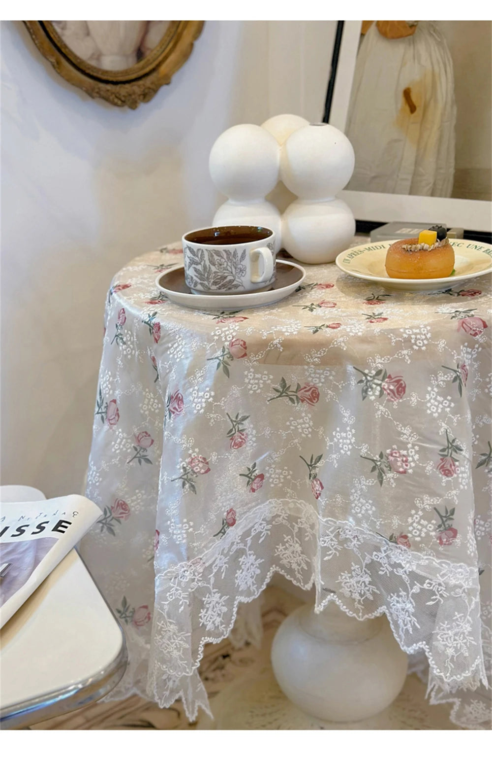 Jacquard Spitzentischdecke – Retro Rosen Design – Versch. Grössen