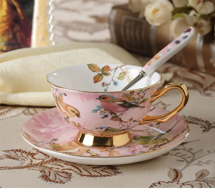 Kaffeeset aus Bone China – Pinker Vogel Stil – Elegantes Tee-Set