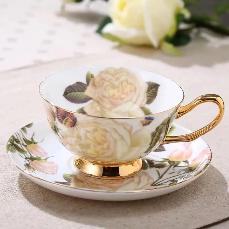 Kaffeetassen-Set – Retro Blumenmuster, Bone China