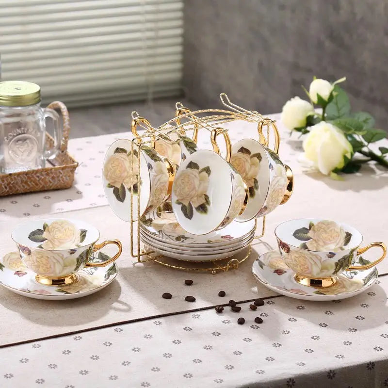 Kaffeetassen-Set – Retro Blumenmuster, Bone China