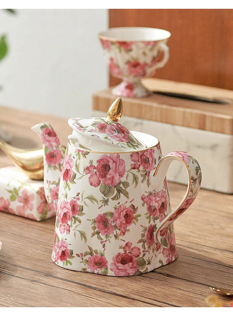 Kaffeetassenset – Handbemaltes Feinporzellan – Elegantes 200ml Design