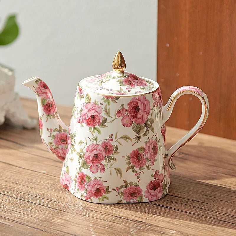 Kaffeetassenset – Handbemaltes Feinporzellan – Elegantes 200ml Design