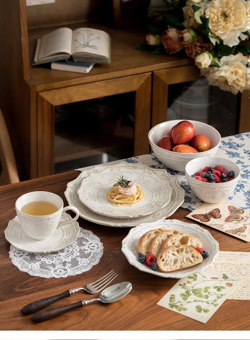 Keramik Geschirrset – Handgefertigt, Off White