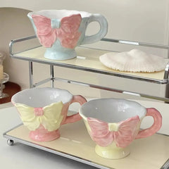 Keramik Kaffeetasse – Handbemaltes Schleifen-Design – 180ml