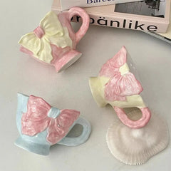 Keramik Kaffeetasse – Handbemaltes Schleifen-Design – 180ml