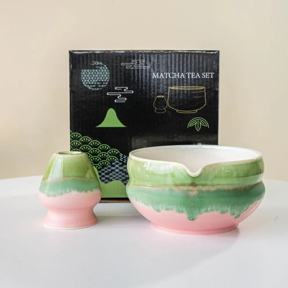 Keramik Matcha Schale – Handgefertigtes Design mit Ausguss