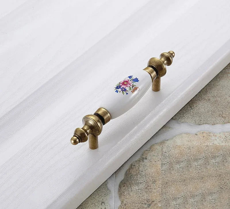 Keramik Möbelgriffe – Landhausstil – 96 mm