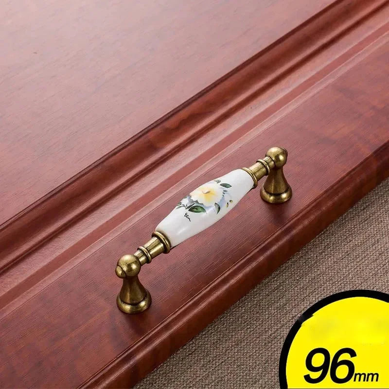 Keramik Schrankgriff – Vintage Design – 96mm