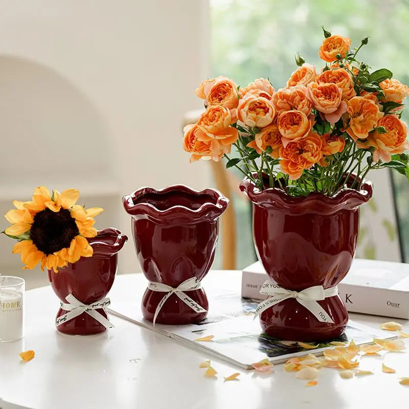 Keramik Vase – Modernes Keramikdesign – Boden eingesetzt