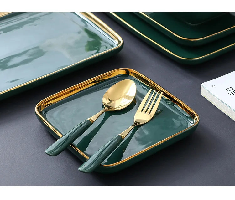 Keramikteller – Dunkelgrün Goldener Rand