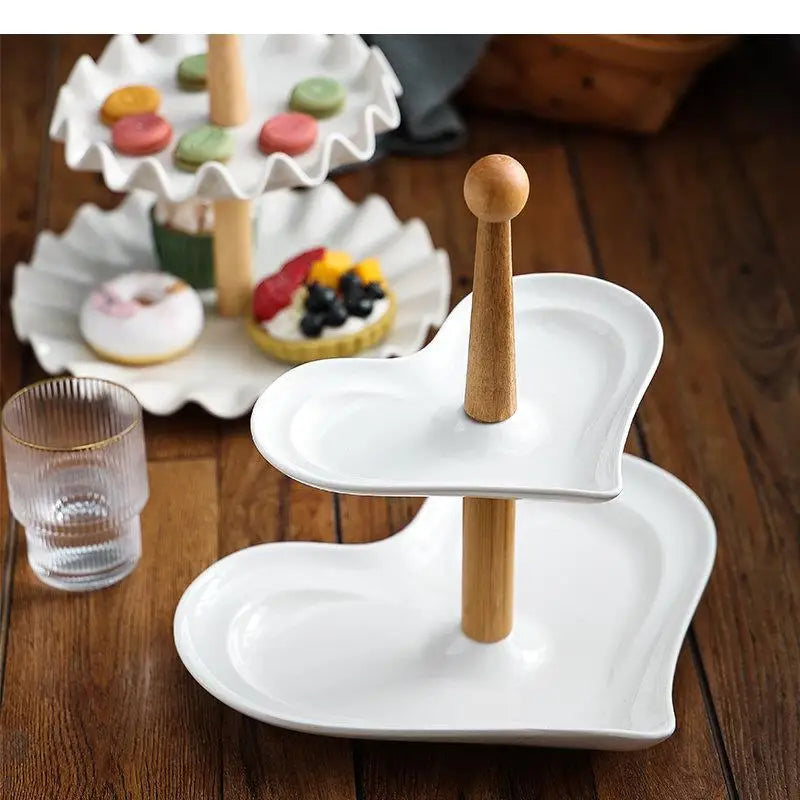 Keramikteller – Modernes Design mit Holzständer